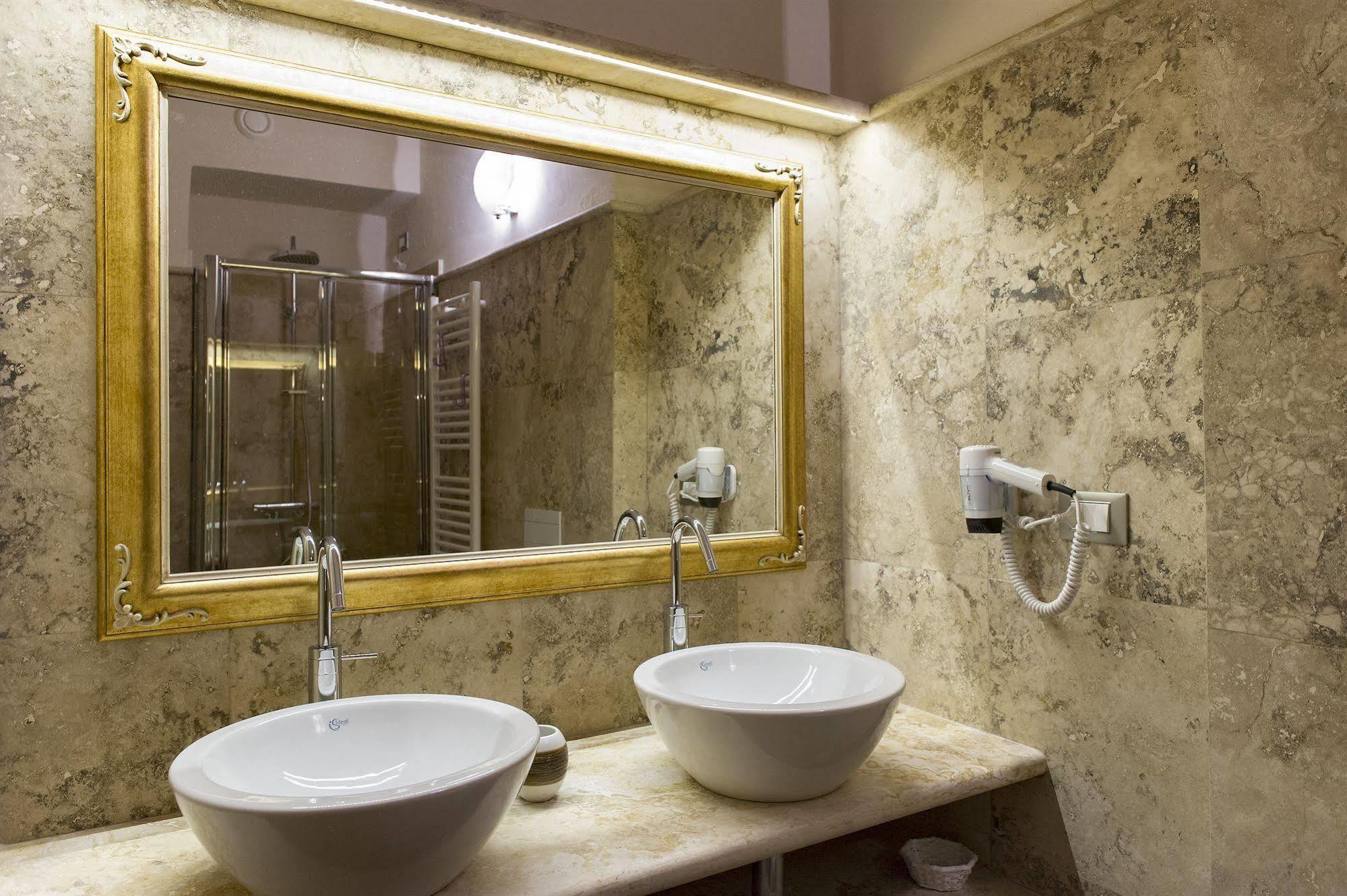بيزا Relais Dei Mercanti B&B And Suites المظهر الخارجي الصورة
